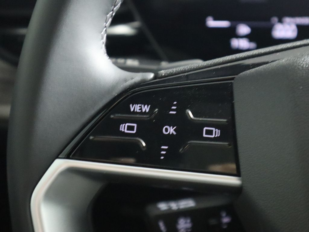 Thumbnail: 2025 Audi Q5 - 12