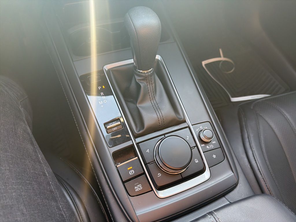 Certified Used 2025 White Mazda 2.5 S image 21