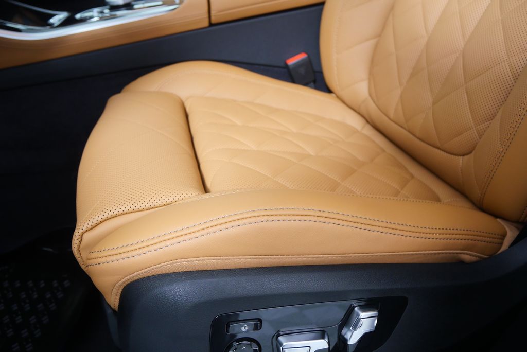 Thumbnail: 2026 BMW X5 - 10
