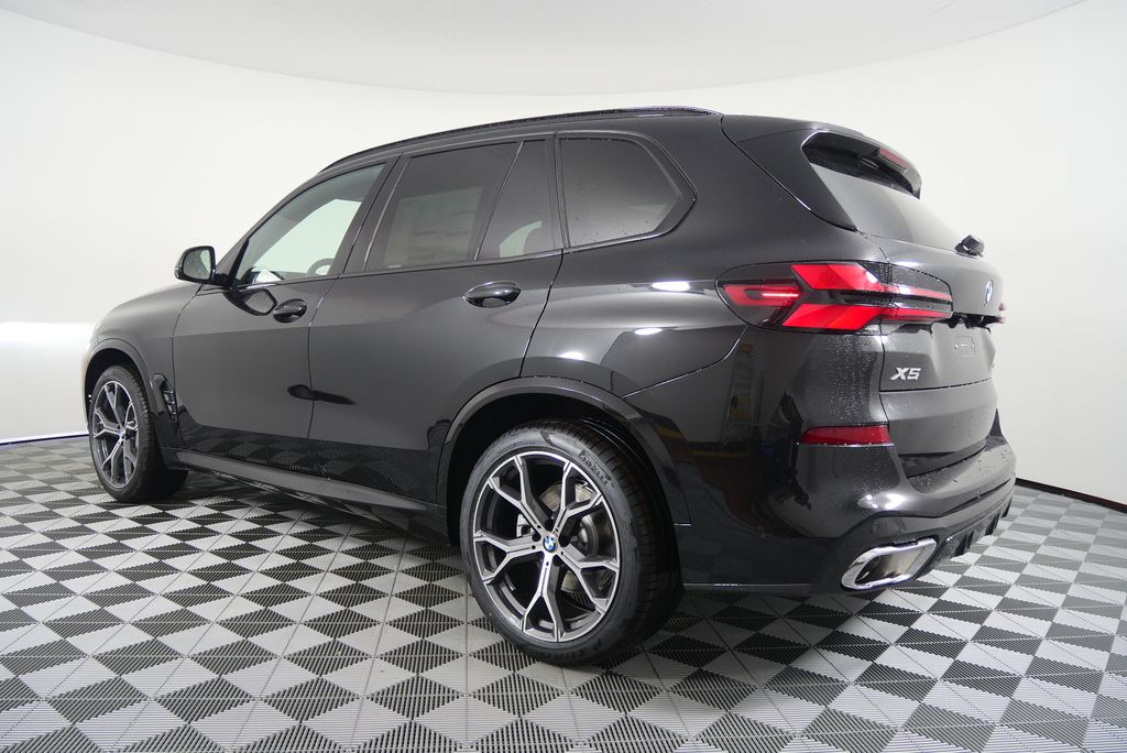 Thumbnail: 2026 BMW X5 - 5
