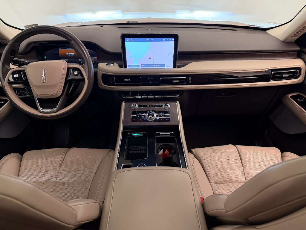 Thumbnail: 2021 Lincoln Aviator - 20