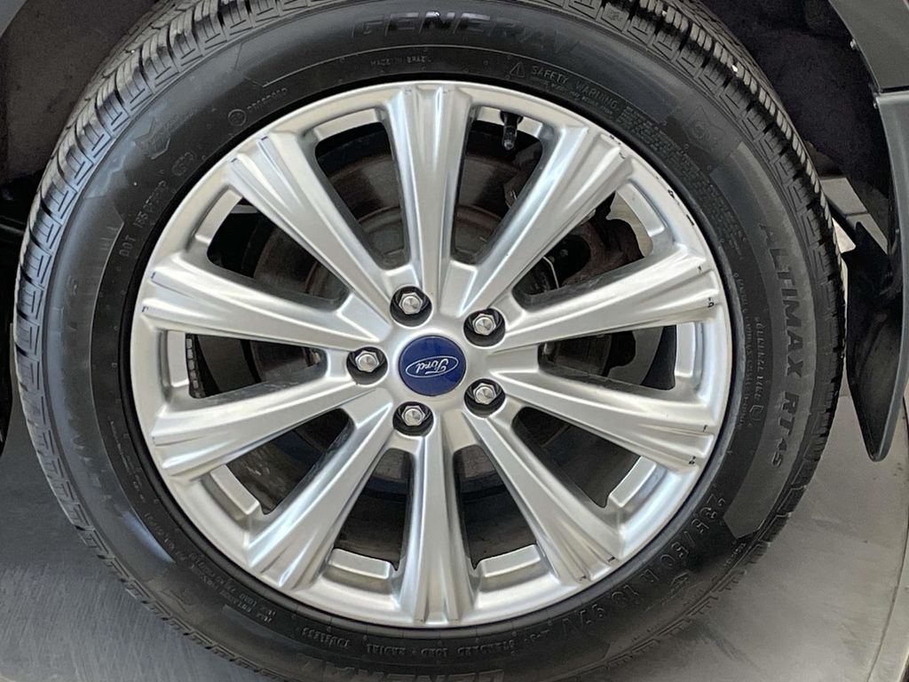 2017 Ford Escape Titanium - 11