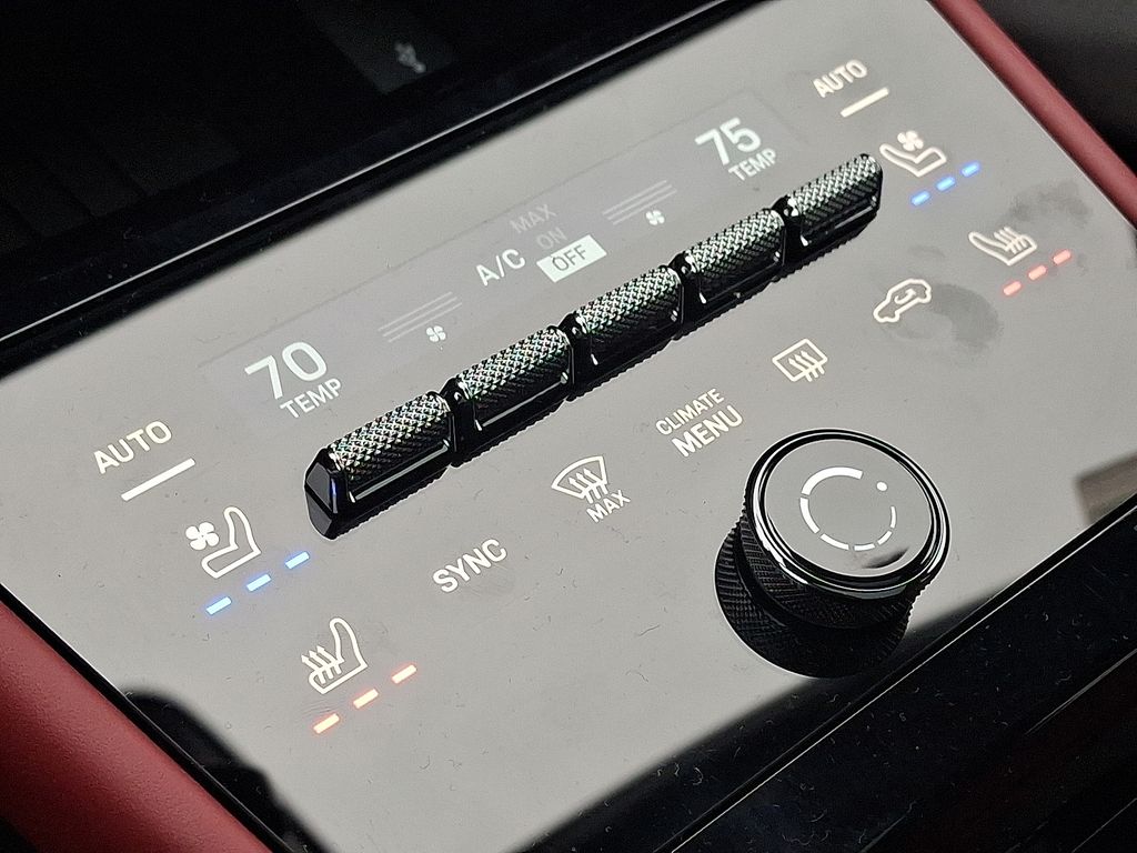 Thumbnail: 2025 Porsche  - 17