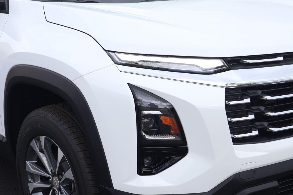 Thumbnail: 2026 Chevrolet Equinox - 3