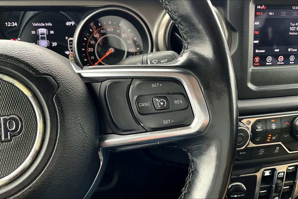 Used 2020 Red Jeep Sport image 21