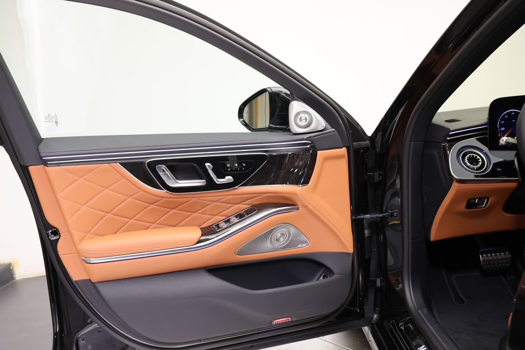 Thumbnail: 2027 Mercedes-Benz S-Class - 30