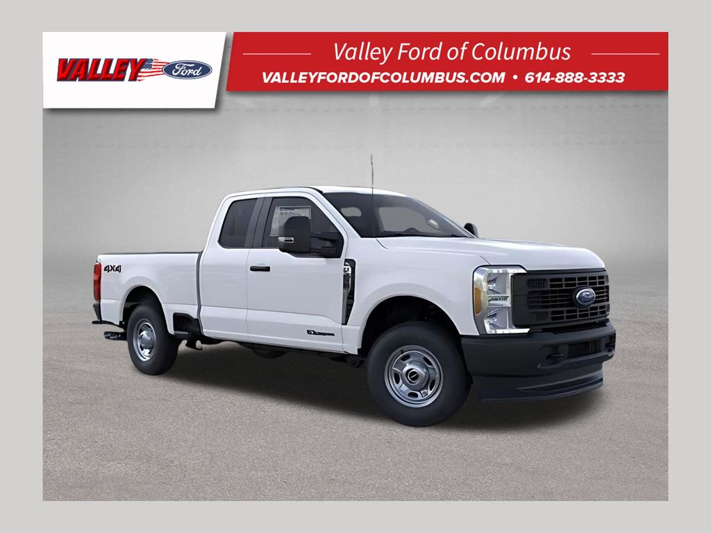 Oxford White 2026 Ford F-250 Super Duty Pickup Truck Four-Wheel Drive Automatic