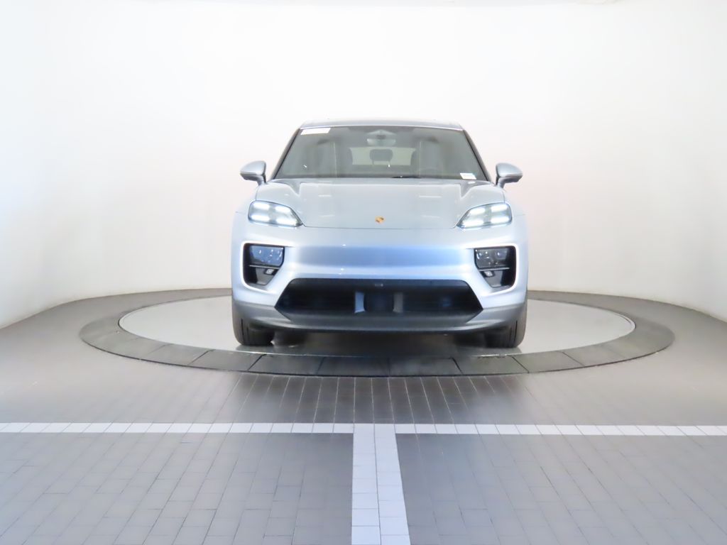 Thumbnail: 2025 Porsche Macan - 10