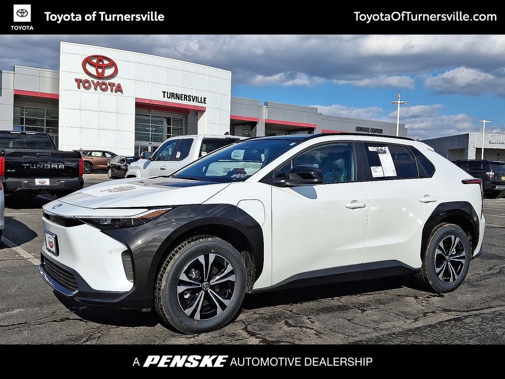 Thumbnail: 2025 Toyota bZ4X - 1