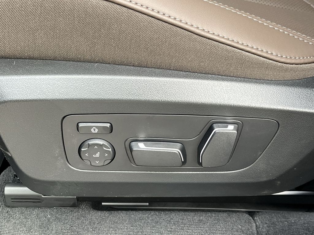 Thumbnail: 2026 BMW X3 - 12