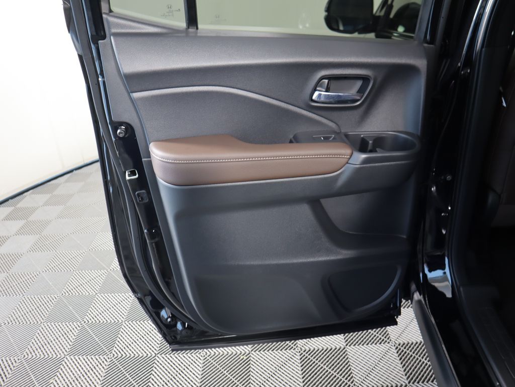 Thumbnail: 2026 Honda Ridgeline - 26