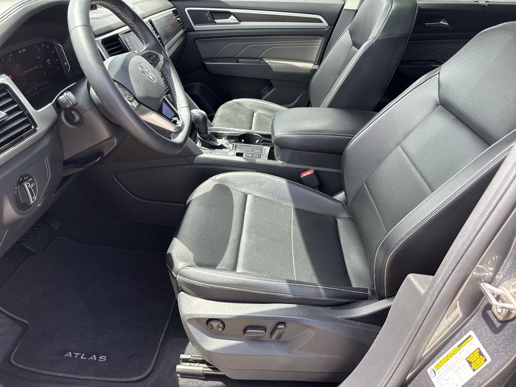 2022 Volkswagen Atlas 3.6L V6 SE w/Technology  at Bayway Cadillac of The Woodlands