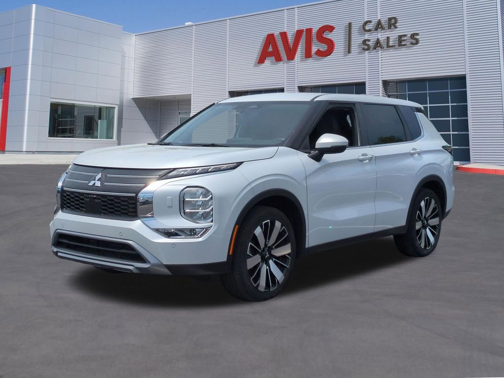 White Diamond 2025 Mitsubishi Outlander SE FWD SUV / Crossover Front-Wheel Drive Continuously Variable Transmission