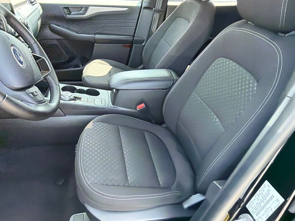 Used 2024 Ford Escape SUV