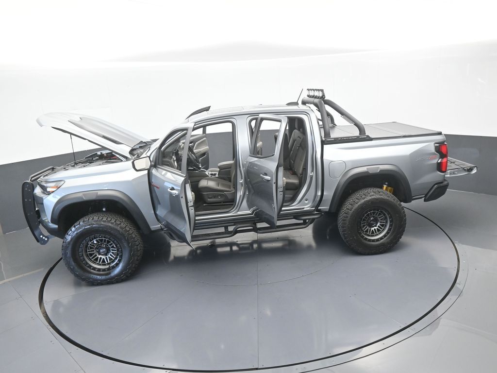 Used 2025 Sterling Gray Metallic Chevrolet ZR2 image 71