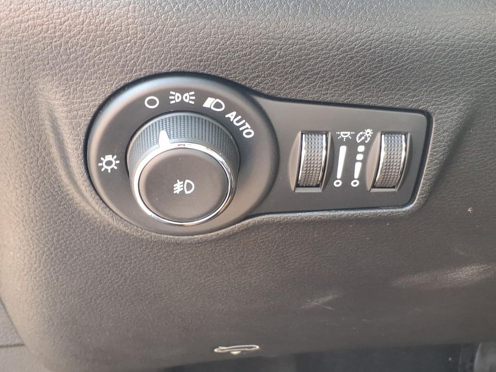Used 2025 Jeep Compass SUV