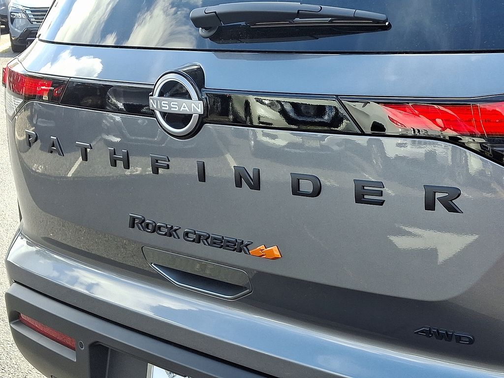 Thumbnail: 2025 Nissan Pathfinder - 12