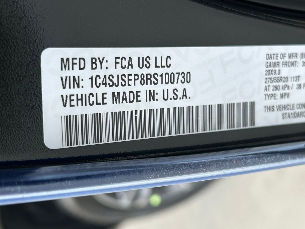 Used 2024 Diamond Black Crystal Pearlcoat Jeep Base image 63