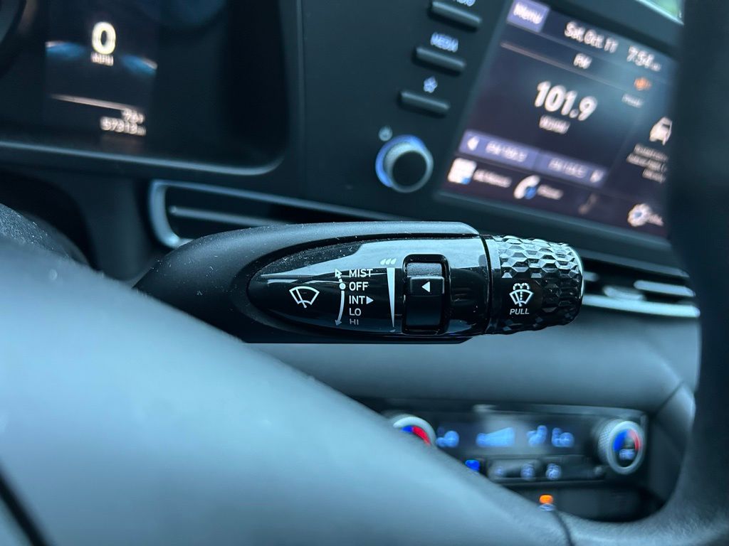 Thumbnail: 2021 Hyundai Elantra - 20