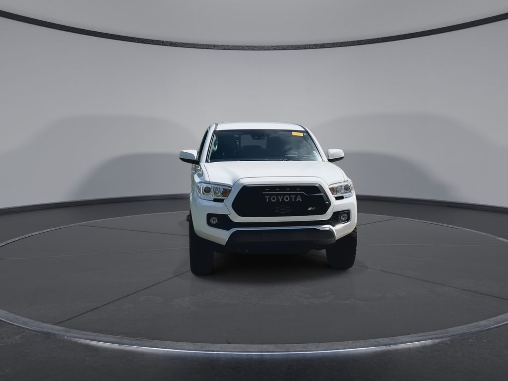 Thumbnail: 2021 Toyota Tacoma - 3