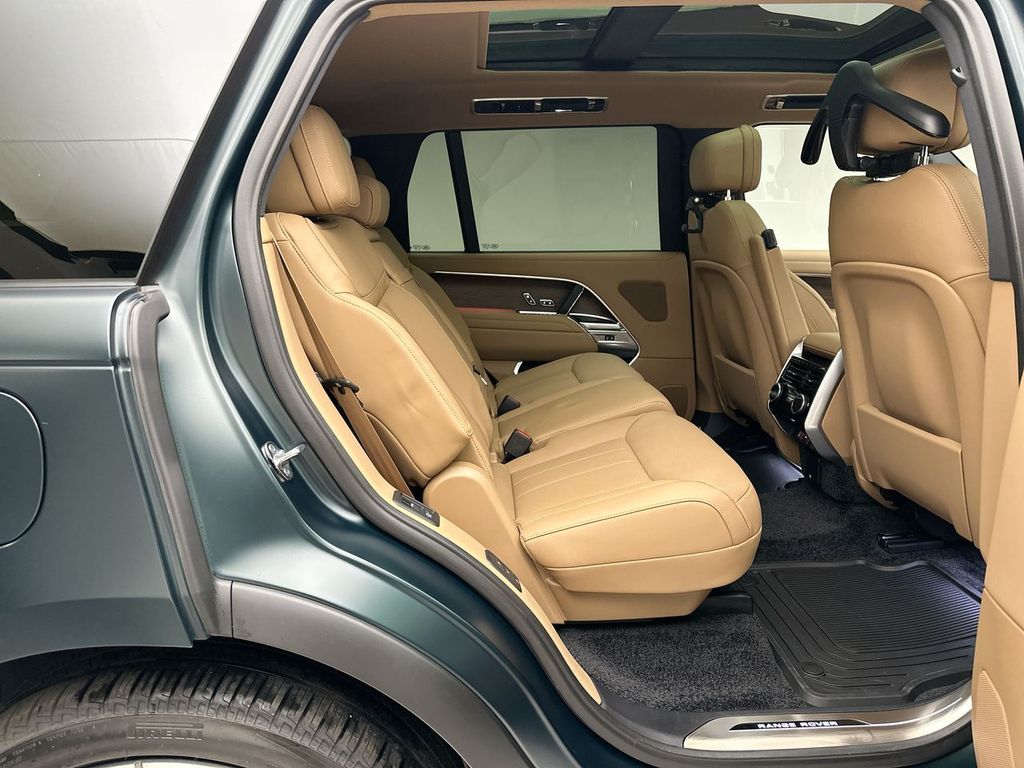 Thumbnail: 2026 Land Rover Range Rover - 7