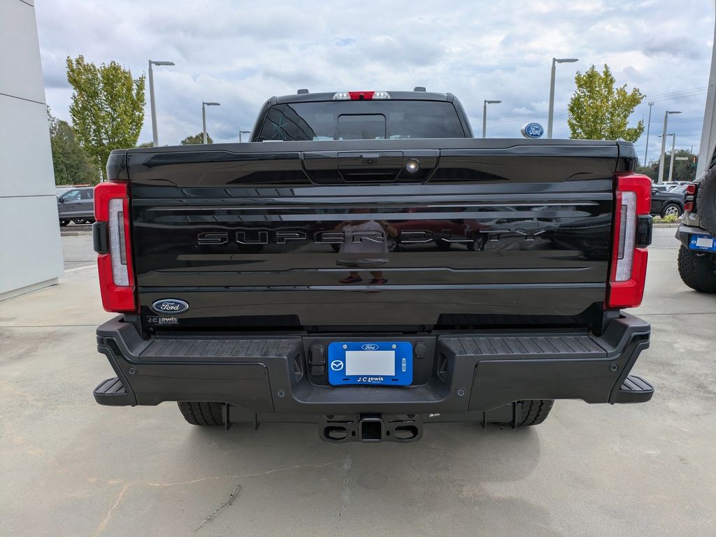 2026 Ford Super Duty F-350 SRW Platinum