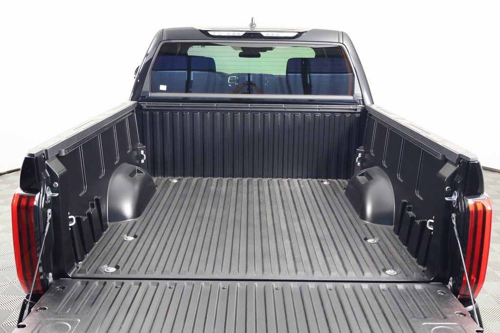 2025 Toyota Tundra SR5 8
