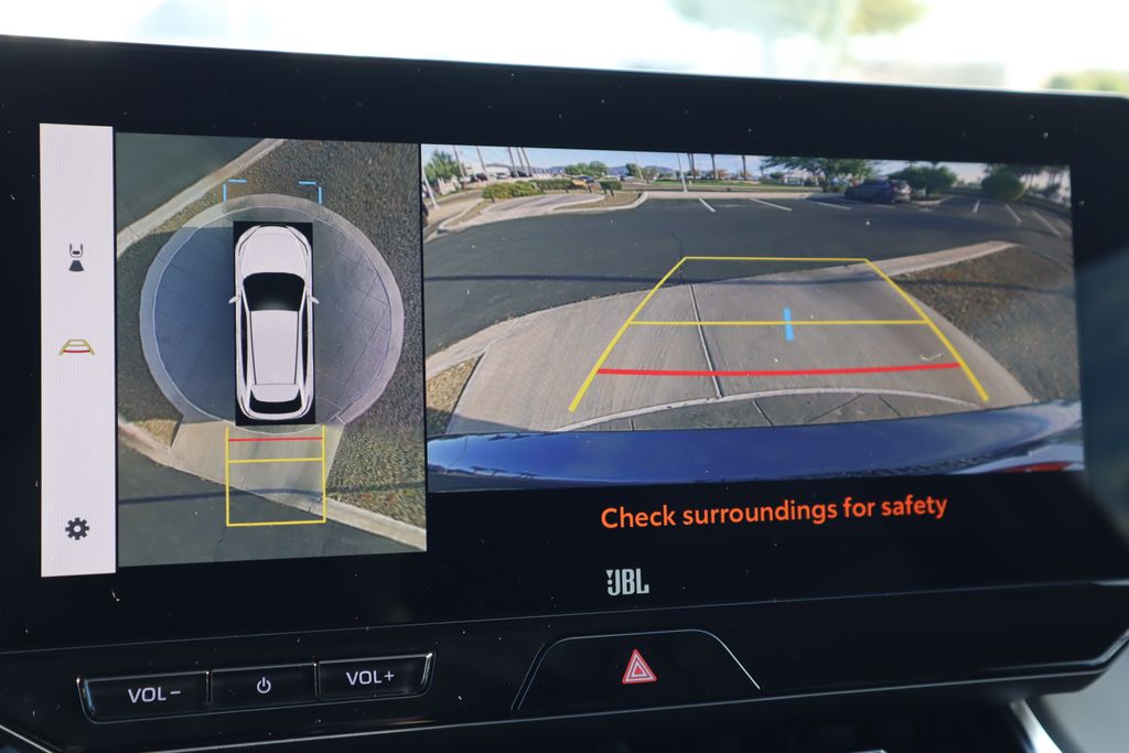 Thumbnail: 2024 Toyota Venza - 15