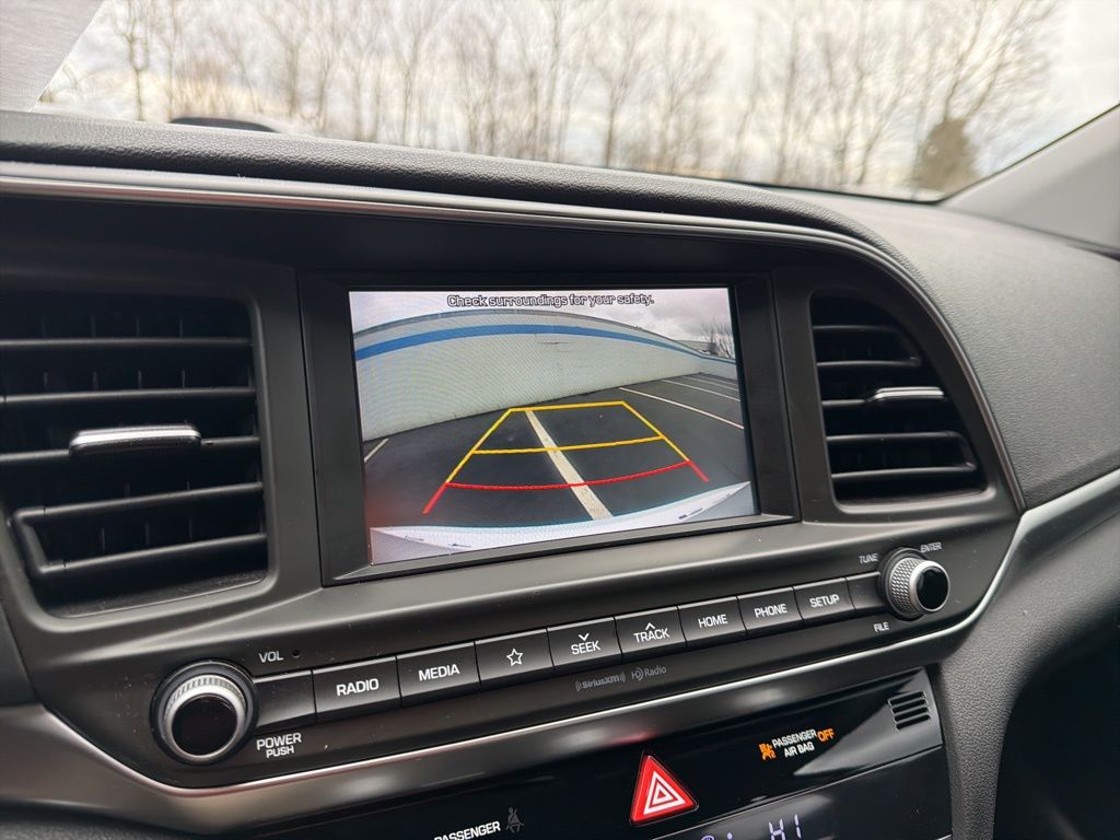 Thumbnail: 2019 Hyundai Elantra - 29