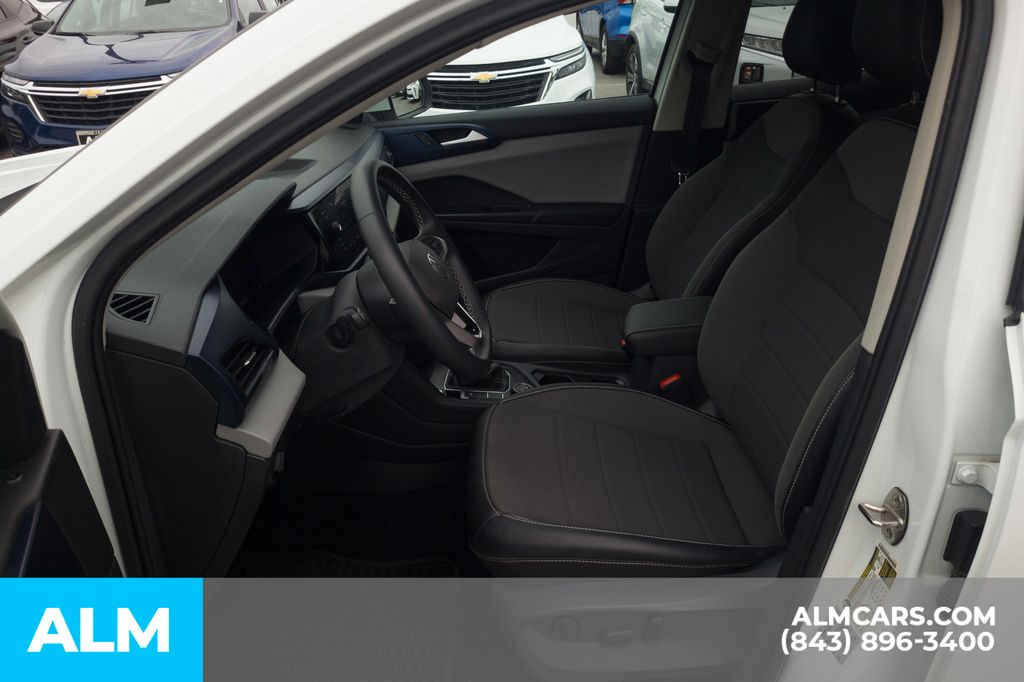 Used 2022 Black Volkswagen 1.5T SE image 15
