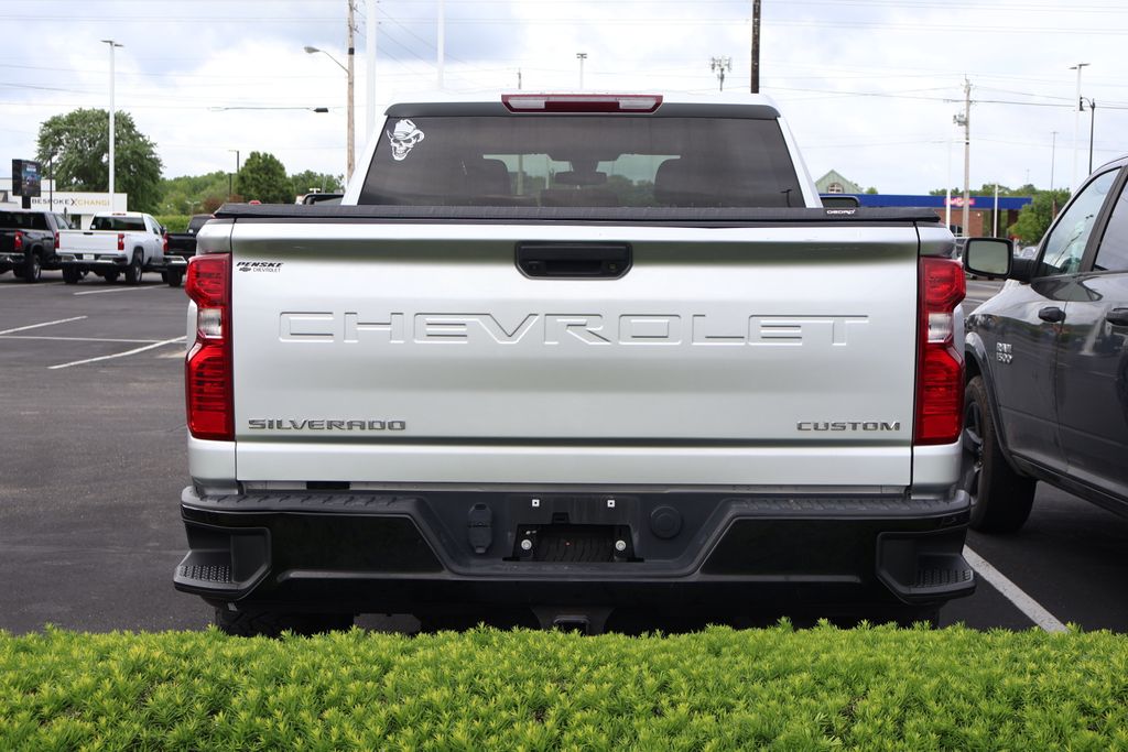 2022 Chevrolet Silverado 2500 Custom 9