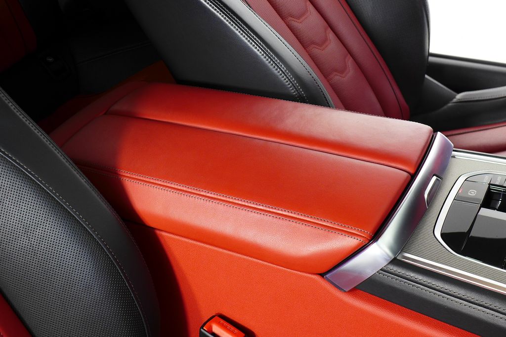 Thumbnail: 2023 BMW 8 Series - 17