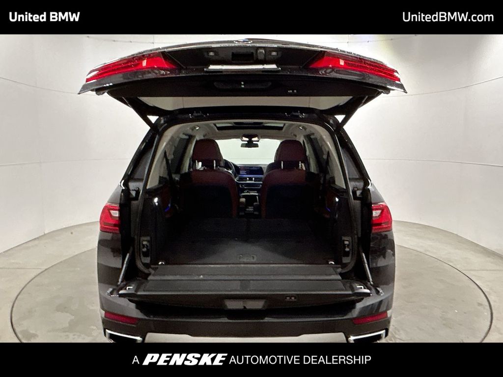 Thumbnail: 2022 BMW X7 - 23