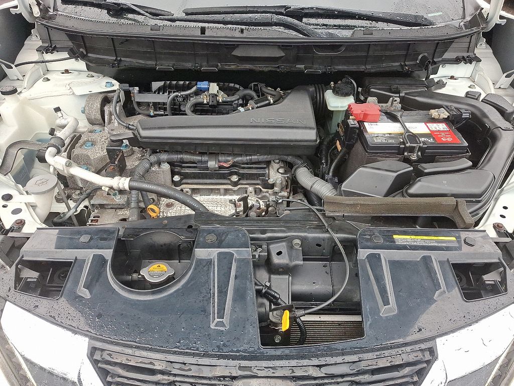 2018 Nissan Rogue SV 28