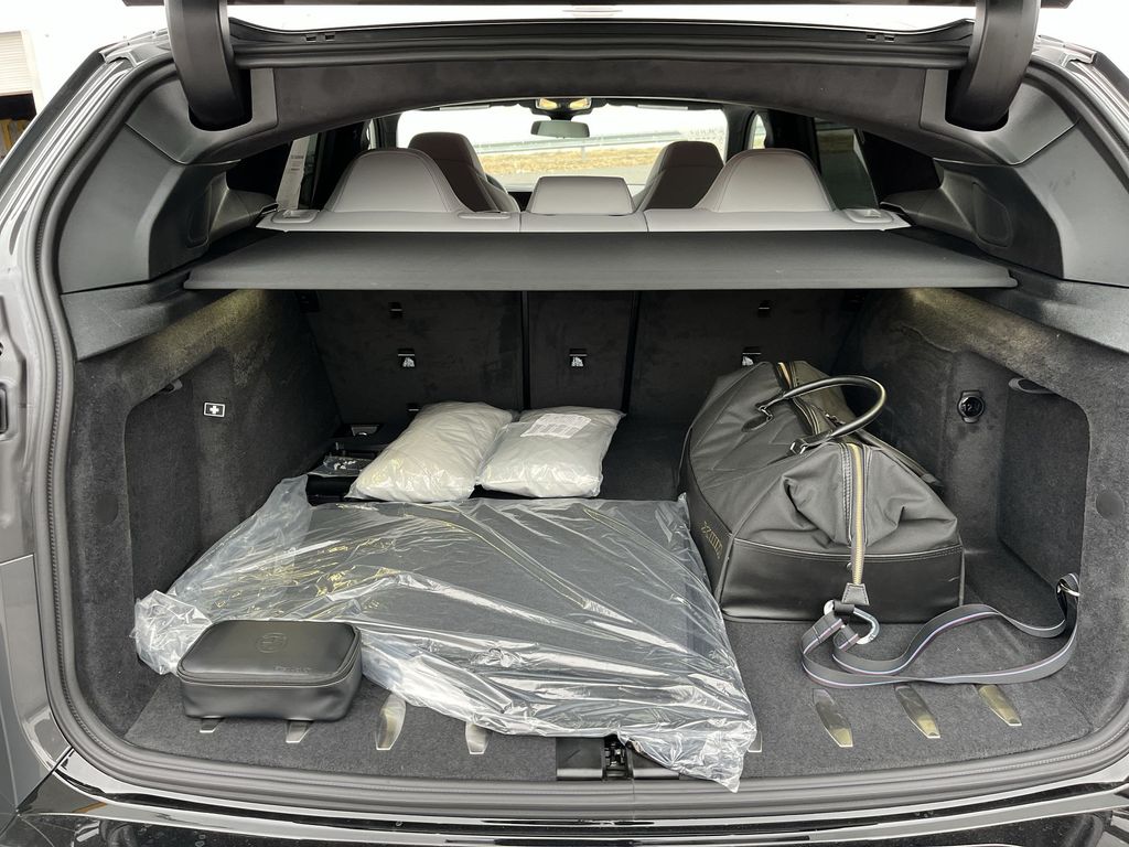 Thumbnail: 2026 BMW XM - 23