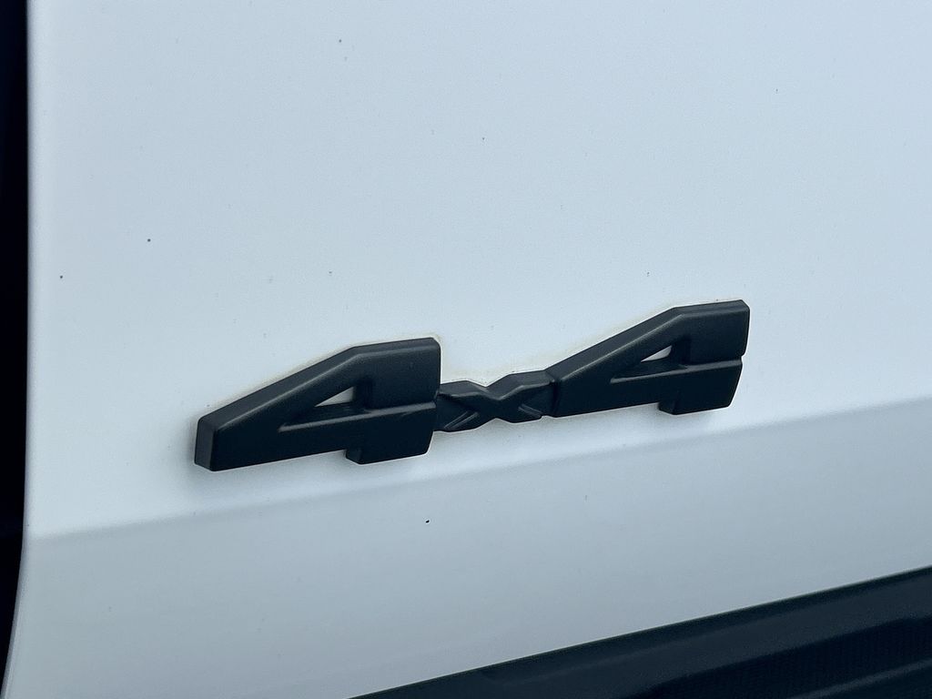 Thumbnail: 2023 Toyota Tundra - 32