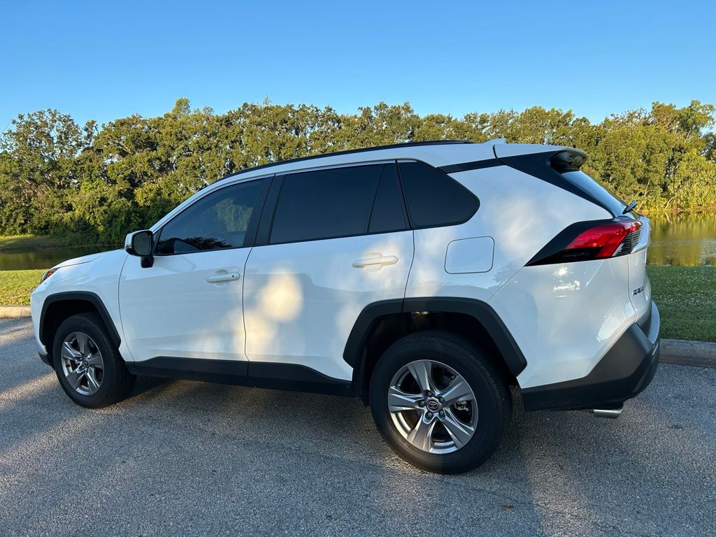 Thumbnail: 2022 Toyota RAV4 - 3