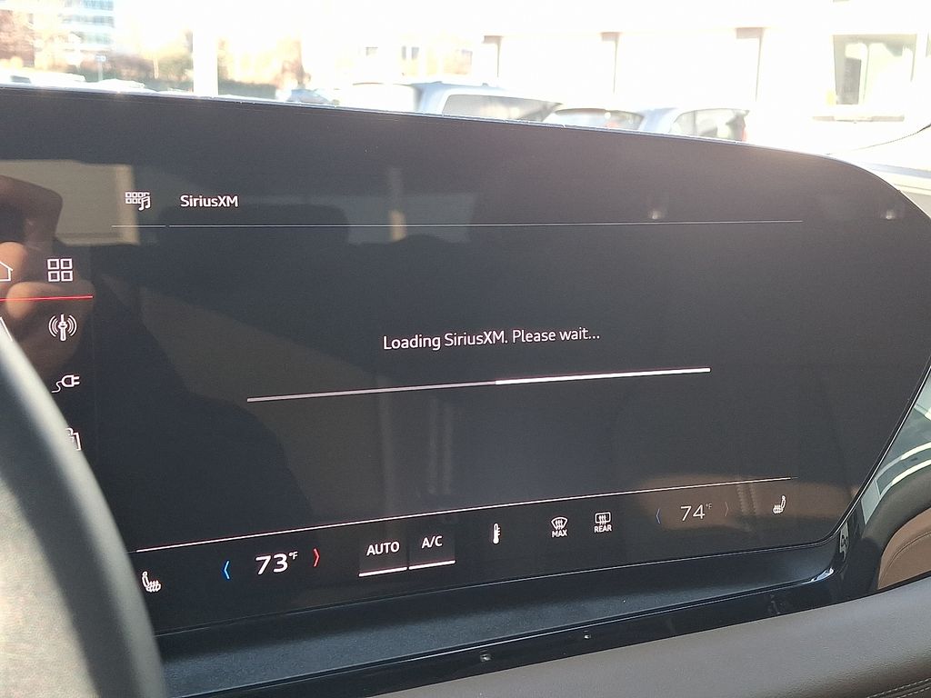 Thumbnail: 2025 Audi Q6 e-tron - 18