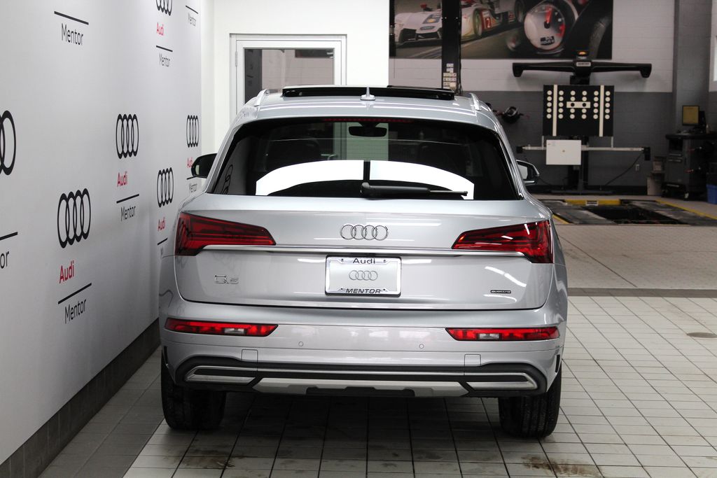 Thumbnail: 2022 Audi Q5 - 5