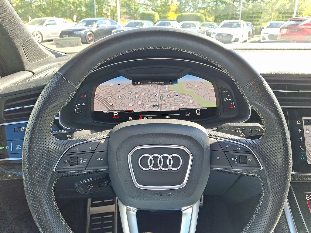 Thumbnail: 2023 Audi SQ7 - 20