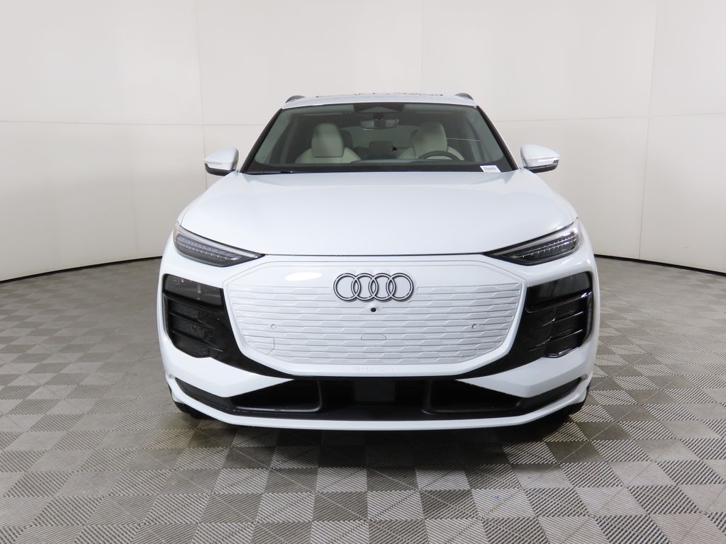 2025 Audi e-tron Premium 2