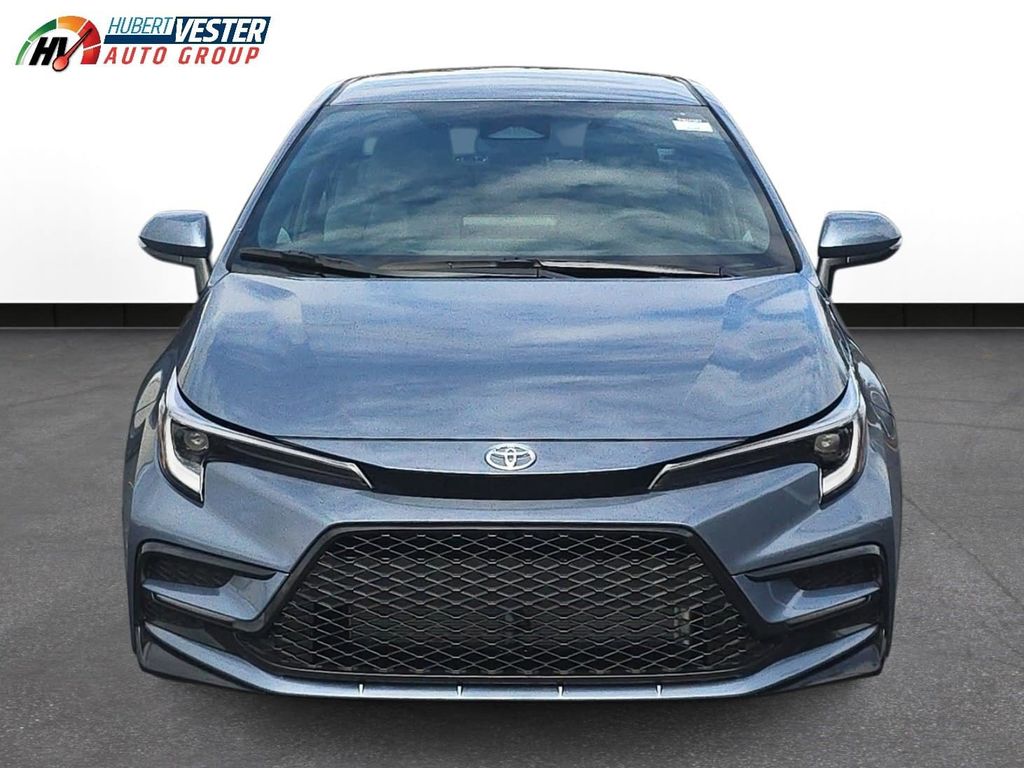 2026 Toyota Corolla SE photo 2