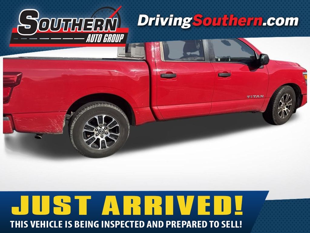 2022 Nissan Titan SV
