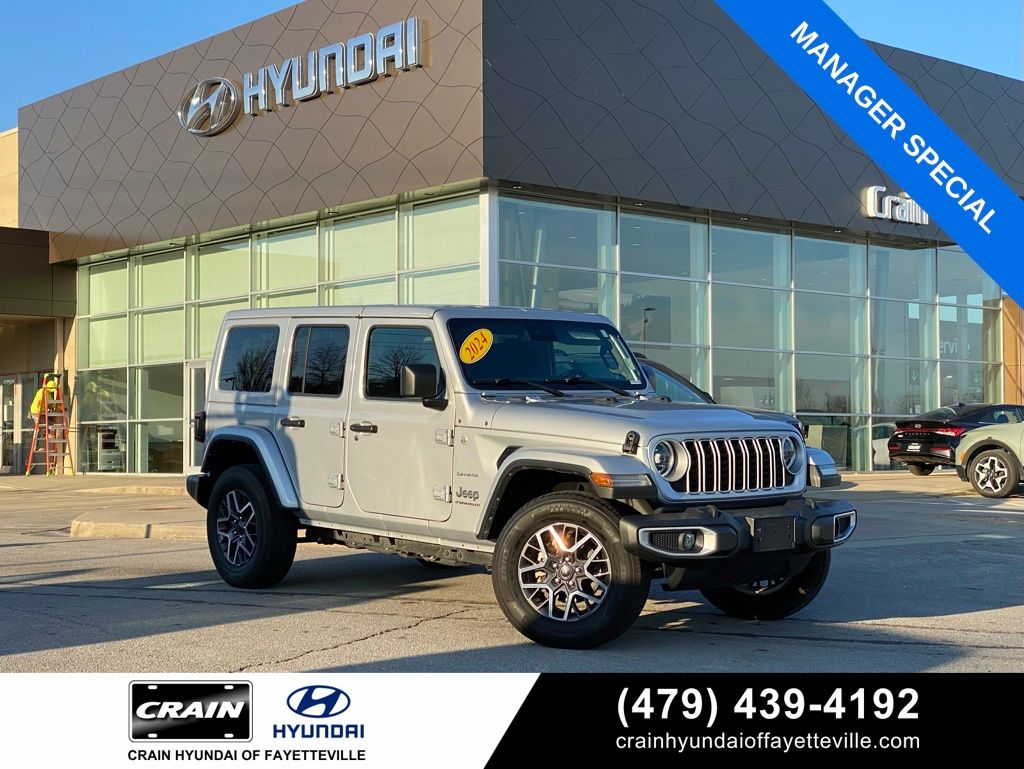 Silver Zynith Clearcoat 2024 Jeep Wrangler Sahara 4-Door 4WD SUV / Crossover Four-Wheel Drive 8-Speed Automatic