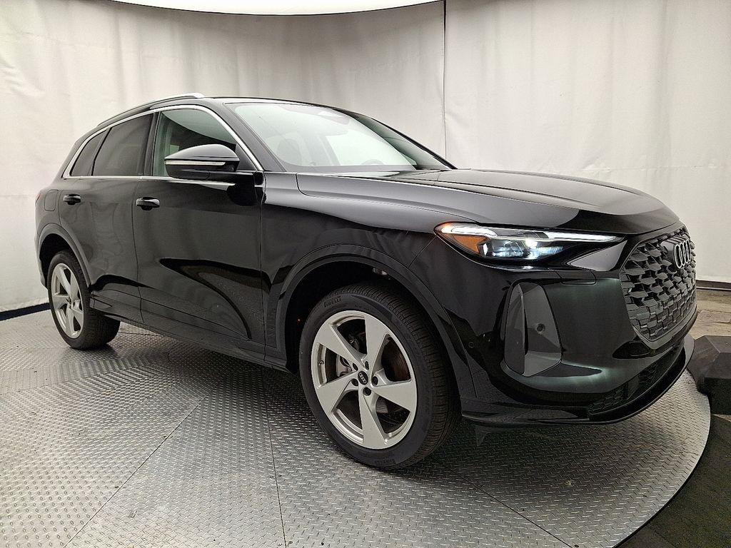 Thumbnail: 2025 Audi Q5 - 2