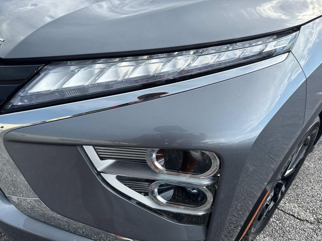 2025 Mitsubishi Eclipse Cross SEL - Photo 9