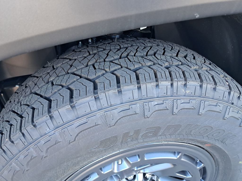 2026 Nissan Frontier PRO-4X White at John Sisson Motors