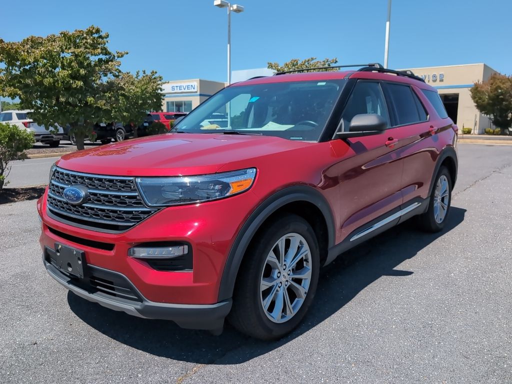 Rapid Red Metallic Tinted Clearcoat 2023 Ford Explorer SUV / Crossover All-Wheel Drive Automatic