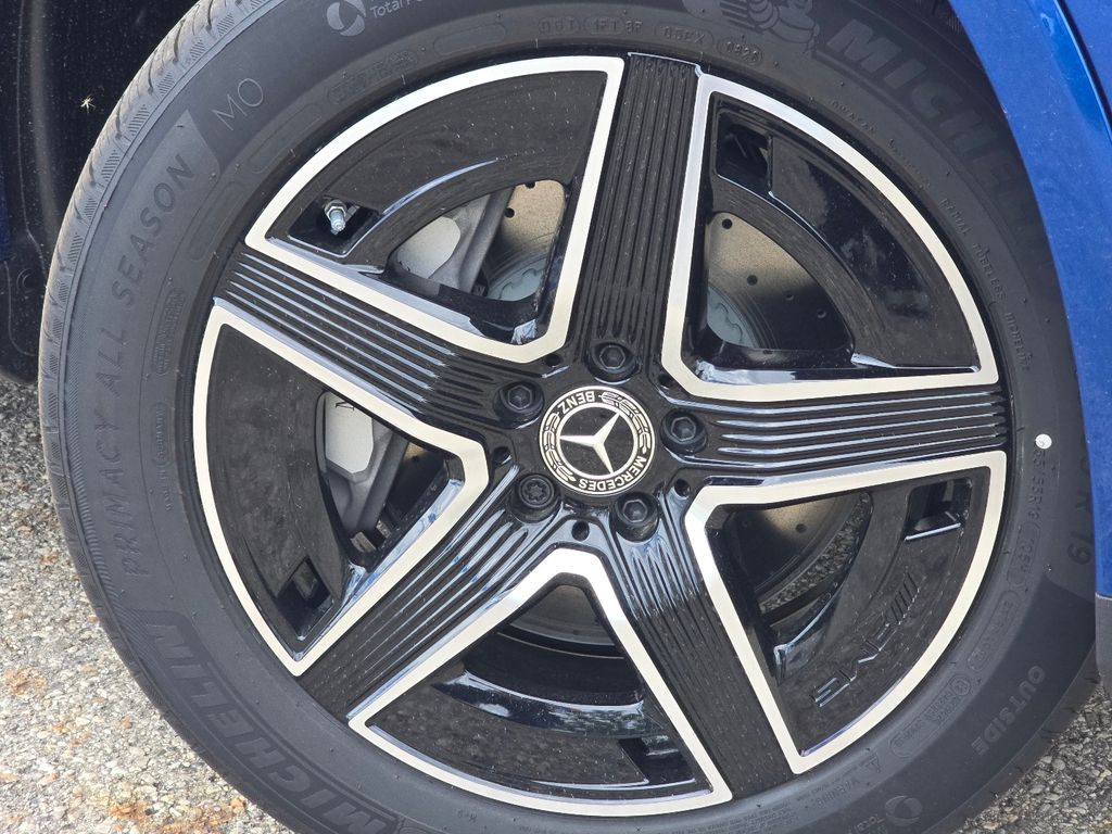 New 2026 Blue Mercedes-Benz GLC 300 image 11