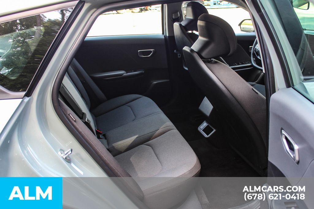 Used 2025 Blue Kia LXS image 19